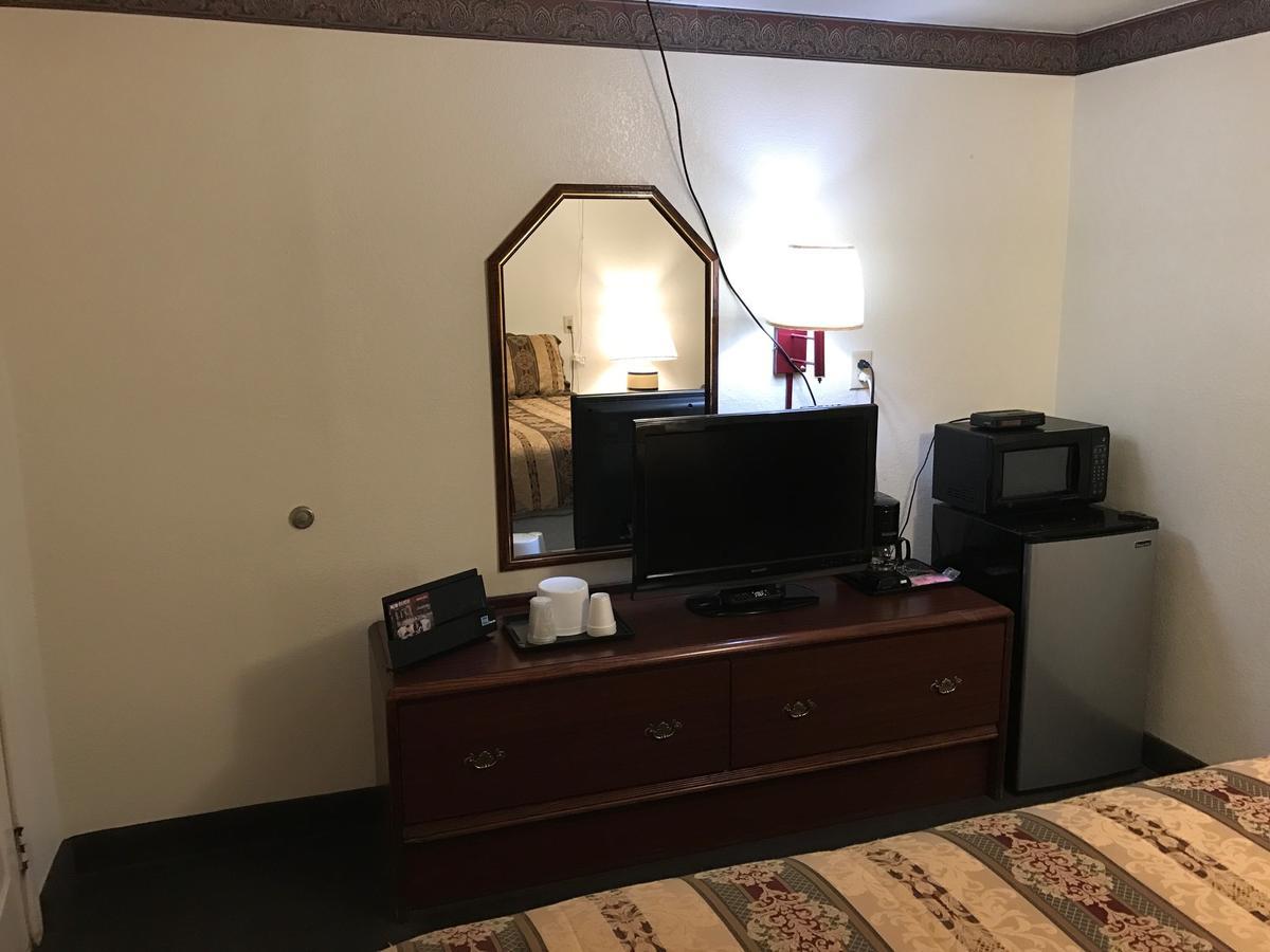 Budget Inn Of Brownfield Esterno foto