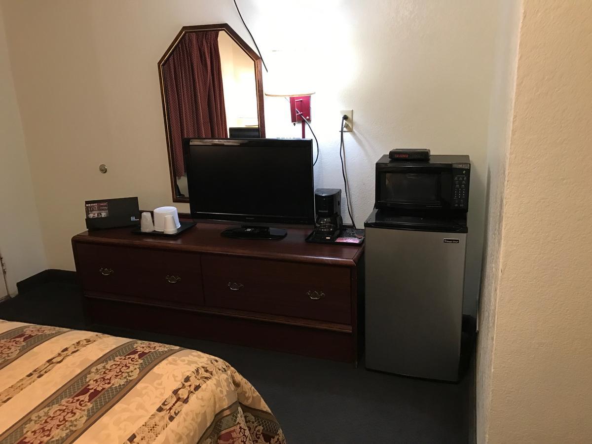 Budget Inn Of Brownfield Esterno foto