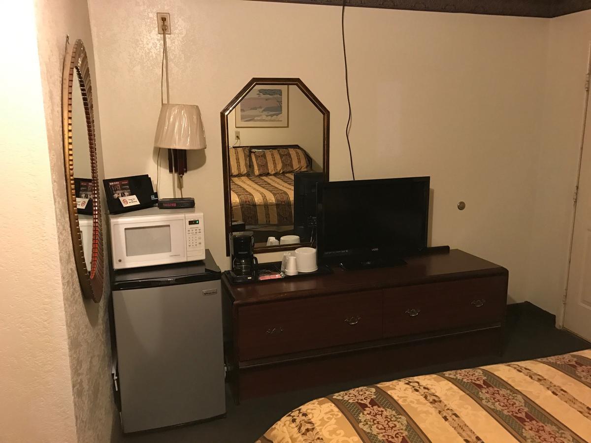 Budget Inn Of Brownfield Esterno foto