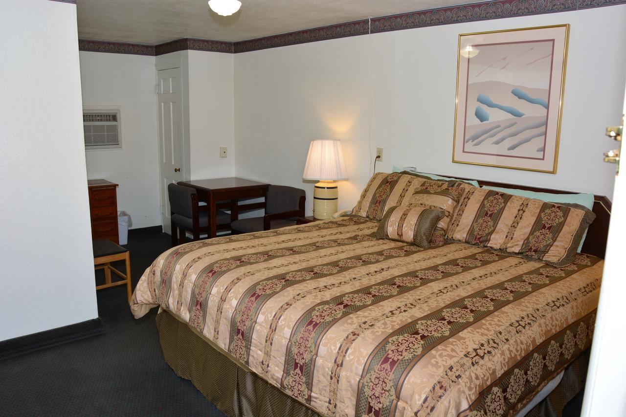 Budget Inn Of Brownfield Esterno foto